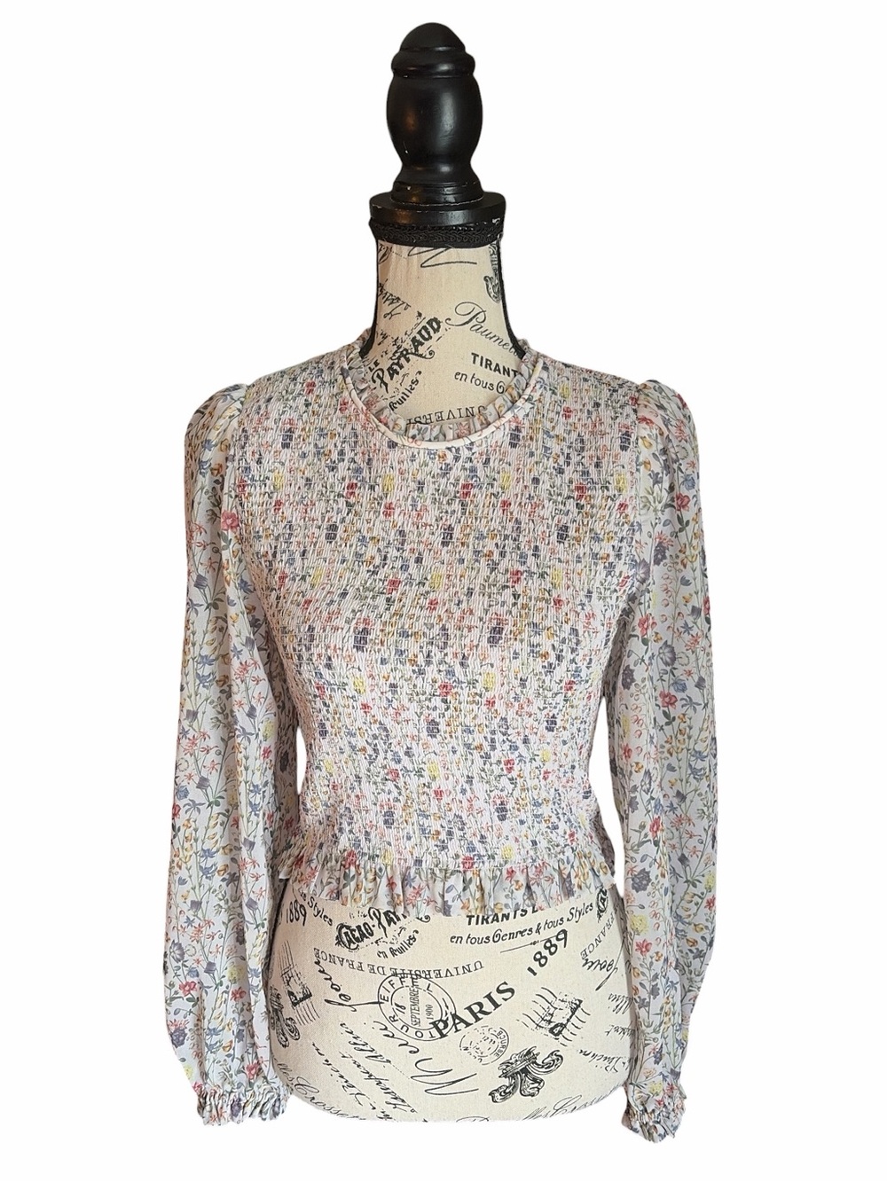 Wilfred Aritzia Tempest Floral Smocked Puff Sleeve Blouse Size Medium NWOT